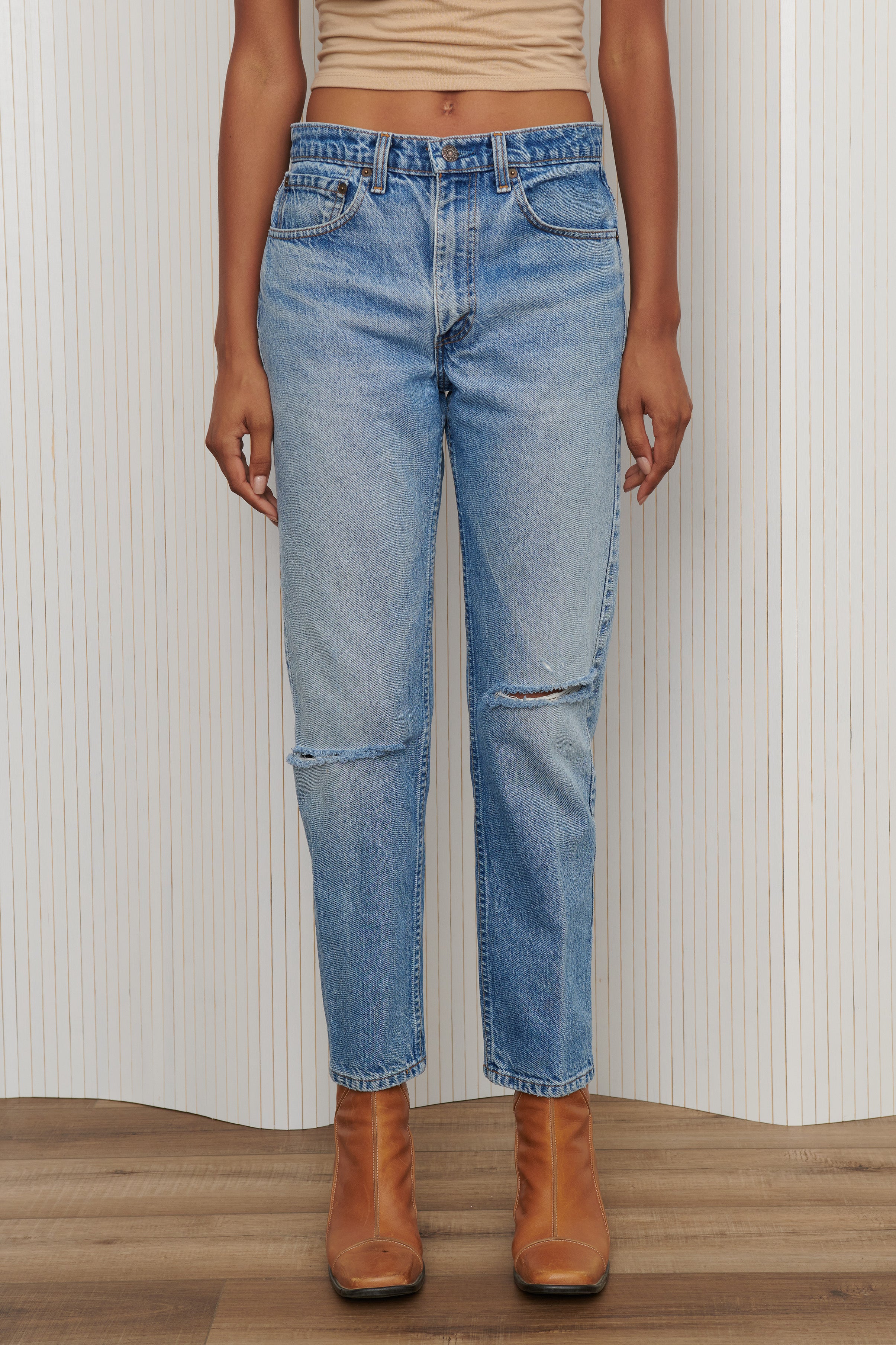 Levi's 505 Medium Wash Jeans SZ 31