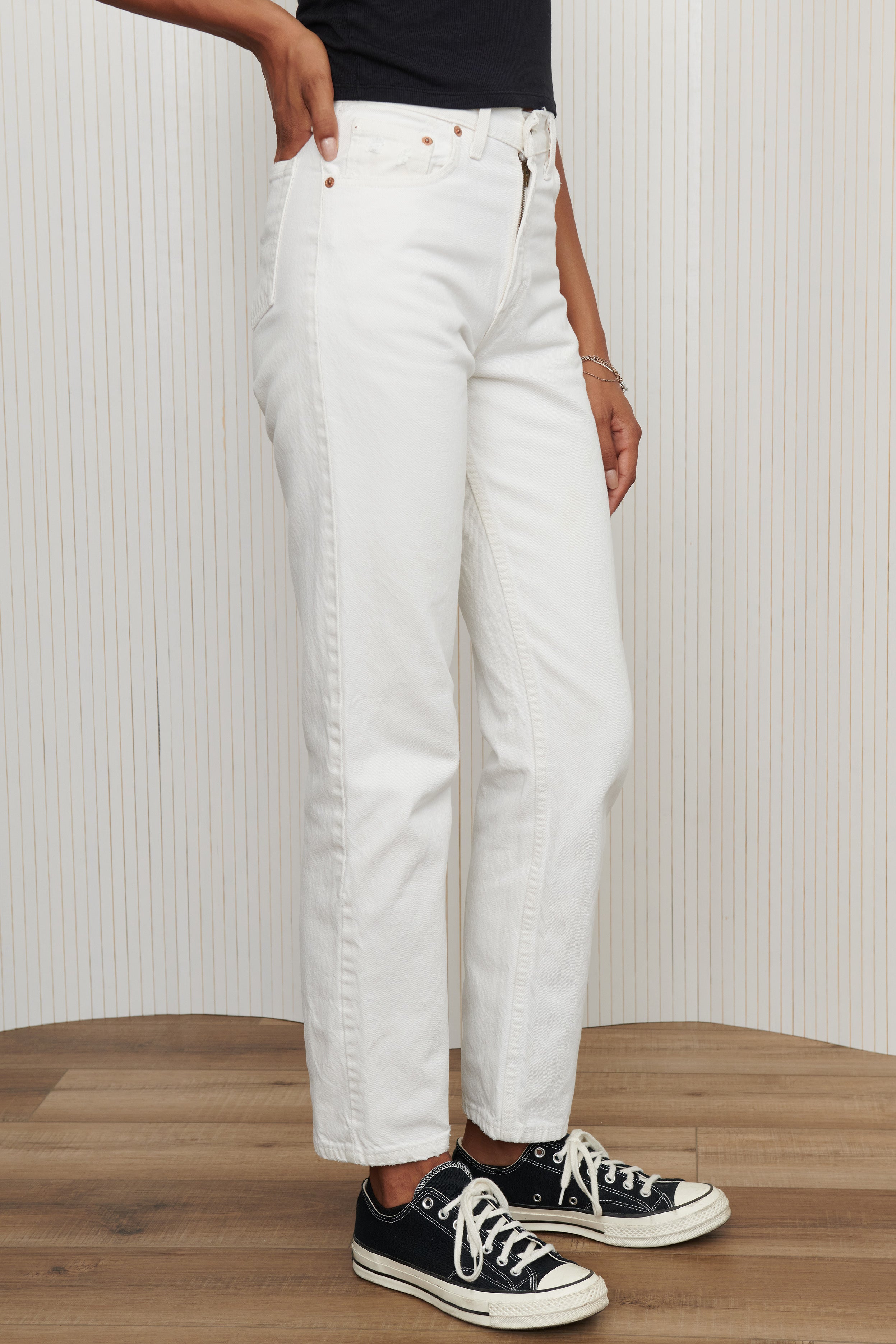 White Levi's 560 Denim Jeans SZ 25