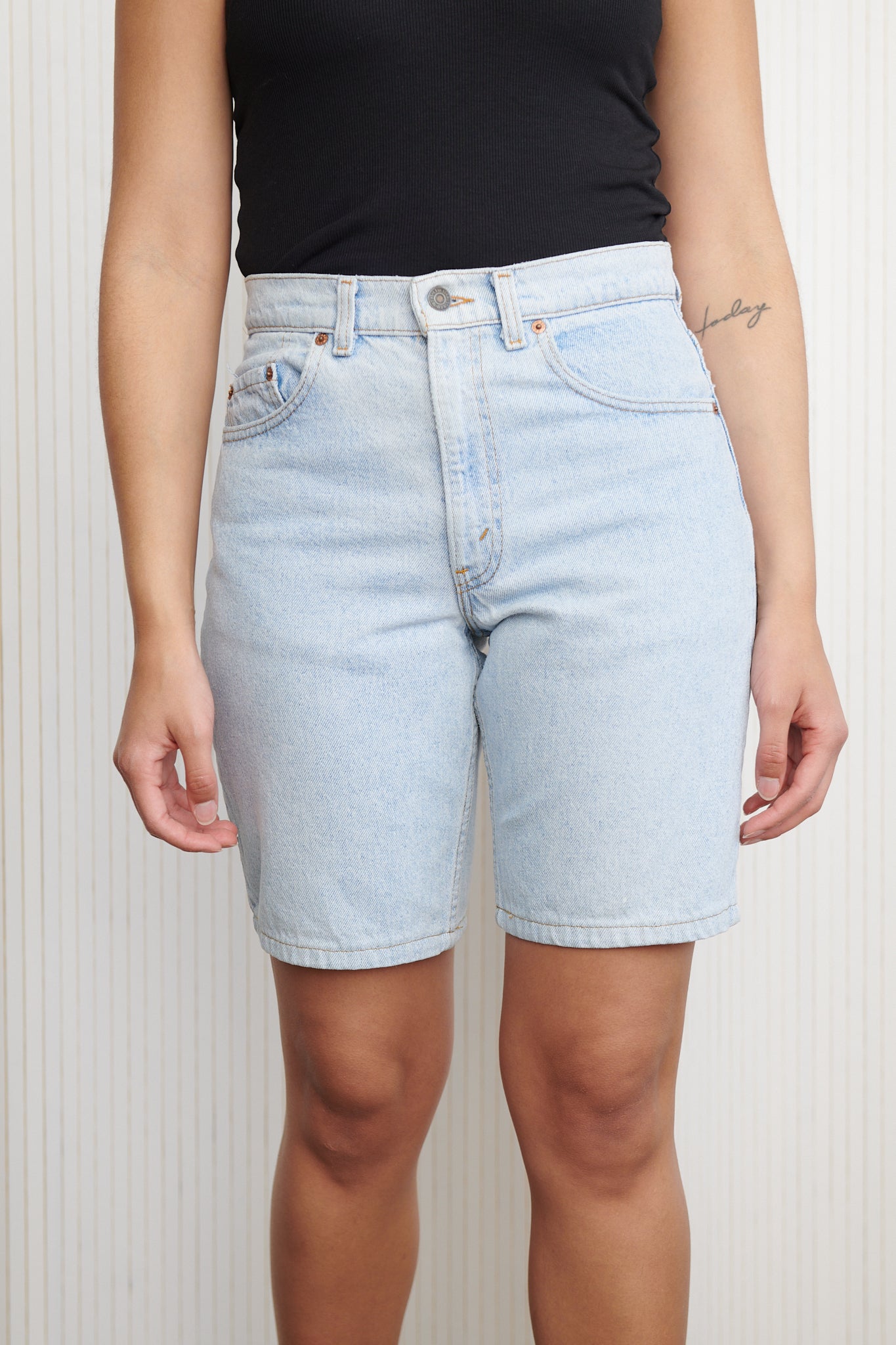 Levi's Light Wash Bermuda Shorts SZ 30