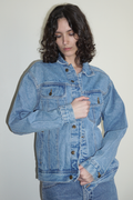 Wrangler Medium Wash Trucker Jacket SZ Medium