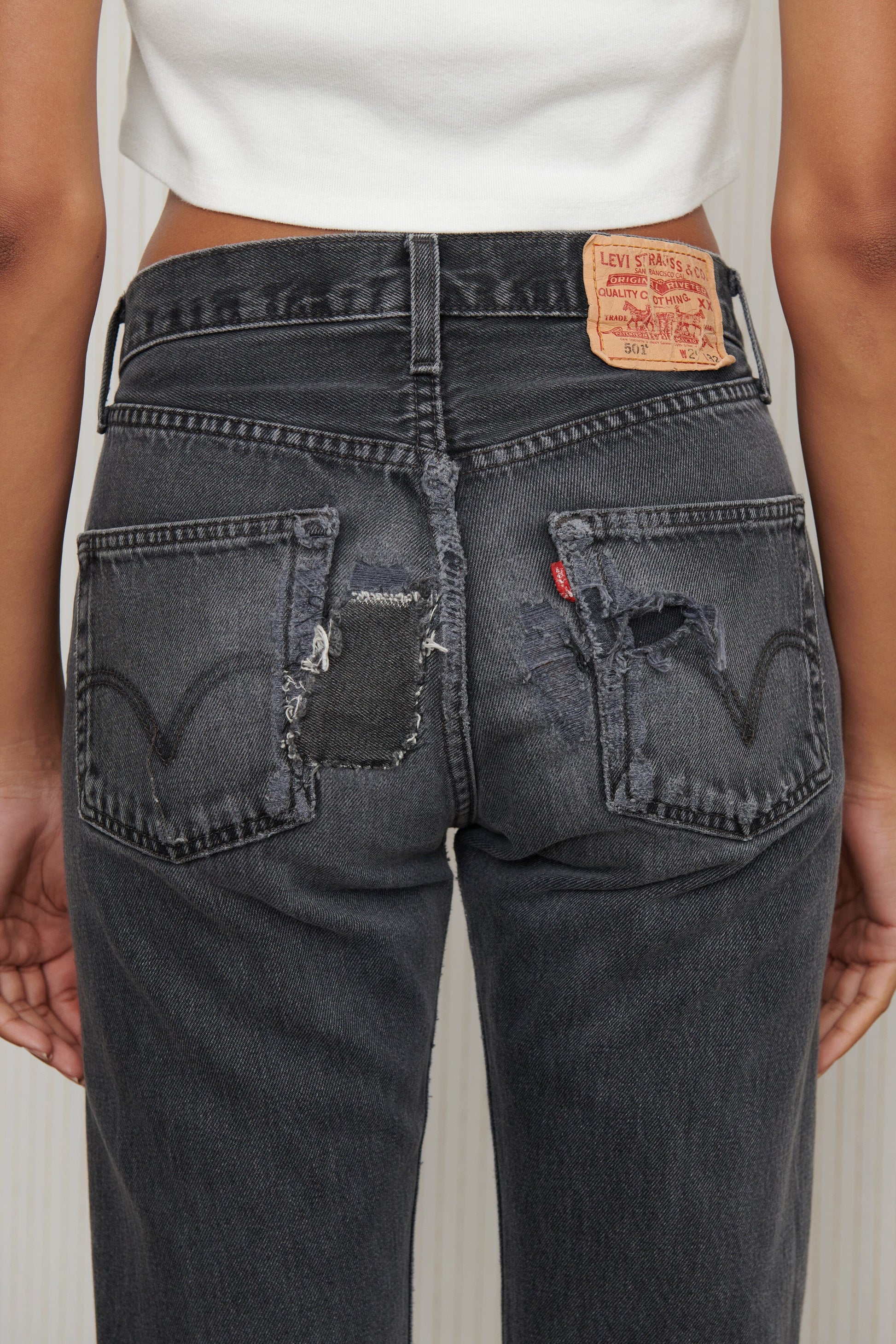Levi's 501 Distressed Black Jeans SZ 28 Pant Levi's
