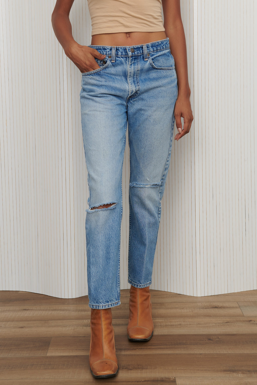 Levi's 505 Medium Wash Jeans SZ 31