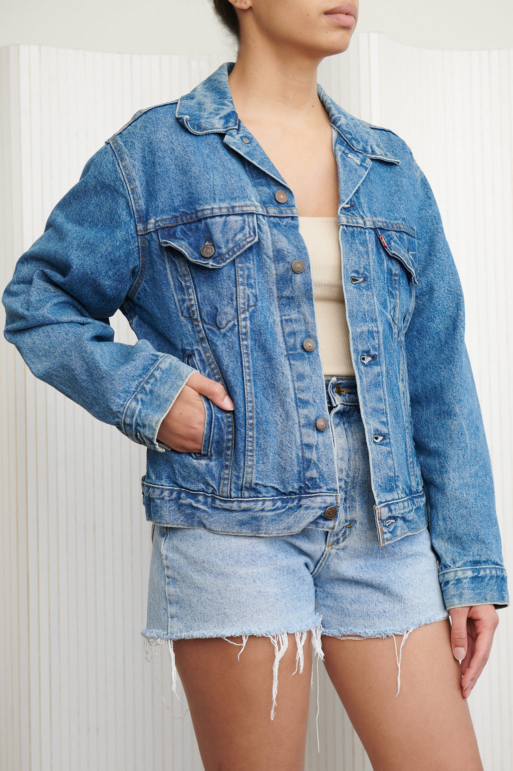 Levi's Washed Out Dark Wash Denim Jacket SZ Medium