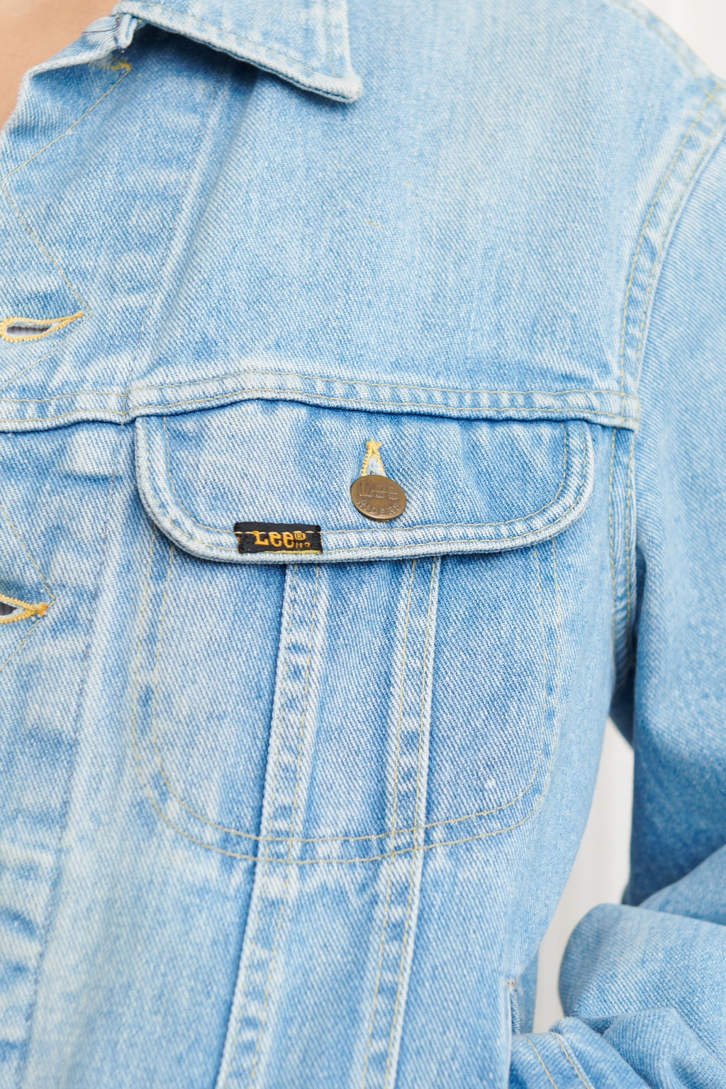 Lee Bleached Light Wash Denim Jacket SZ Small