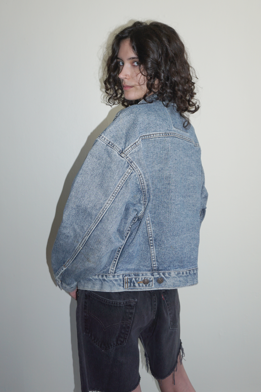 Levi’s Cropped Oversize Medium Wash Jacket SZ Small