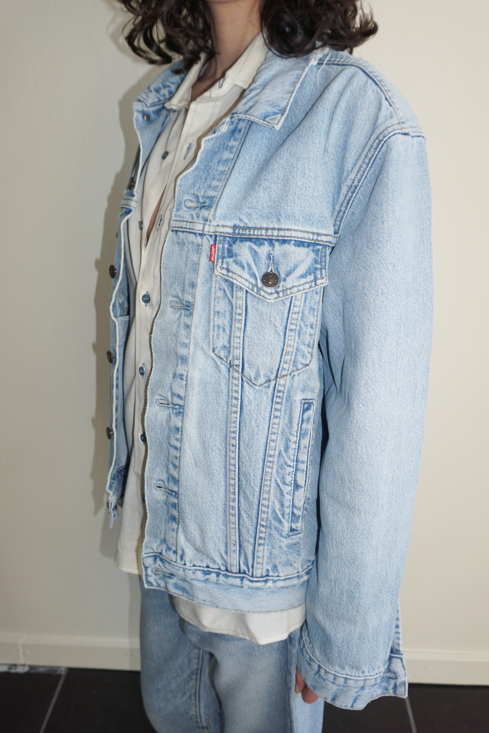 Classic Levi's Light Wash Trucker Jacket SZ Medium