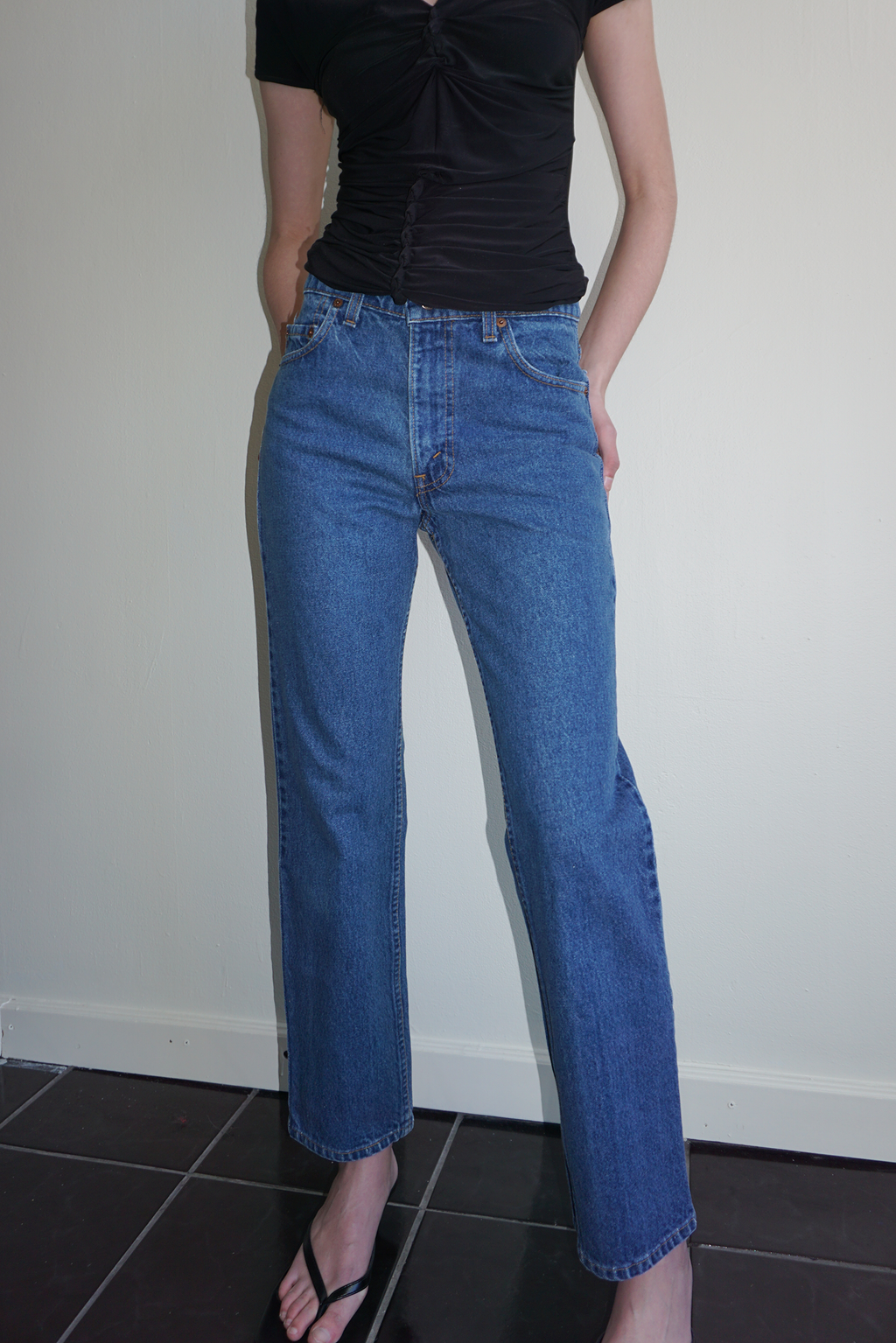 Dark Wash Levi's Straight Leg Jeans SZ 27