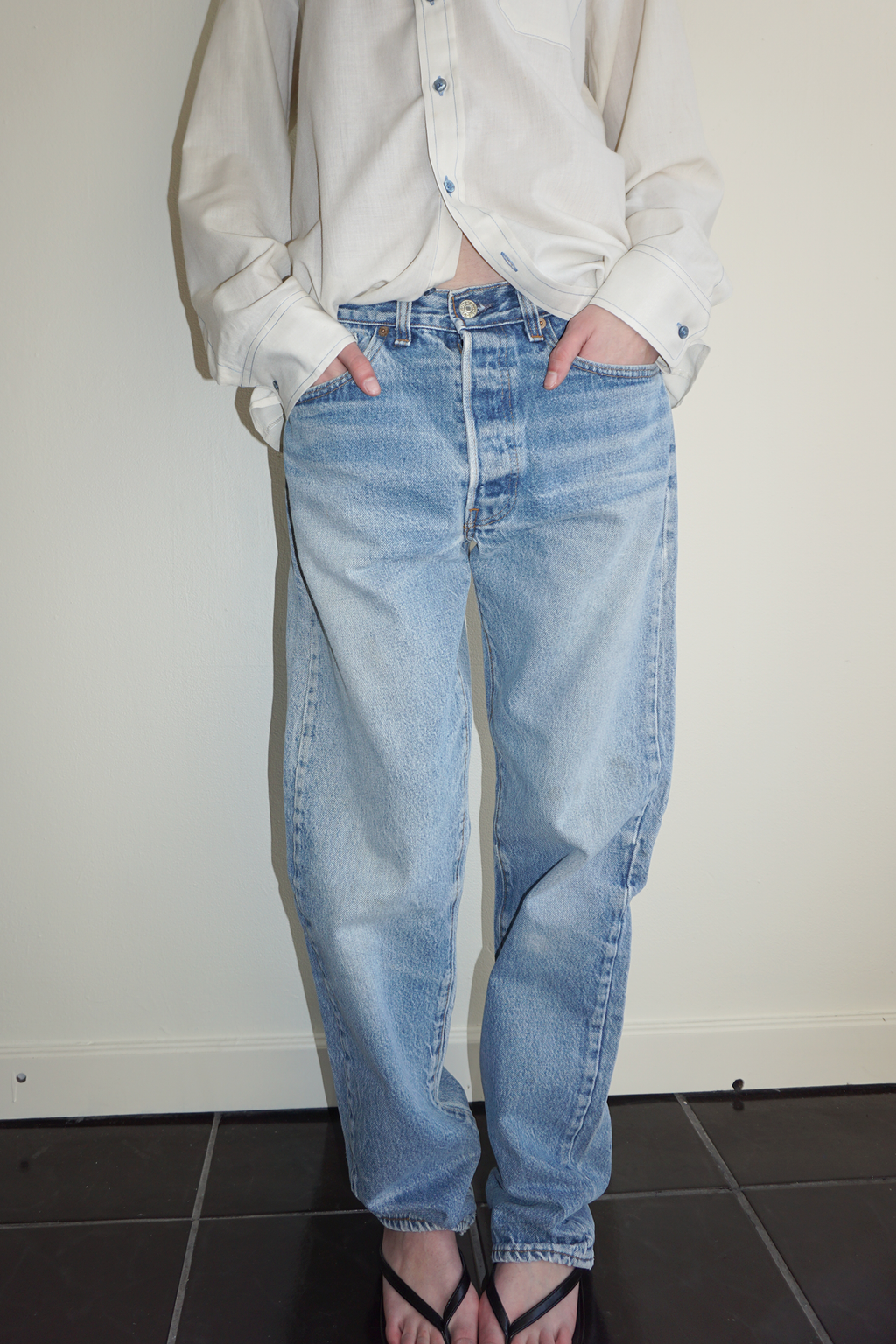 Levi's 501 Whiskered Medium Wash Jeans SZ 31