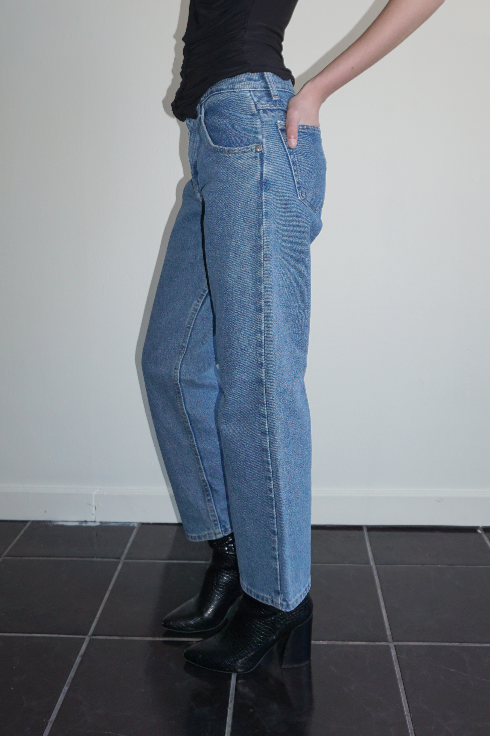 Wrangler Red Label Medium Wash Wide Leg Jeans SZ 26