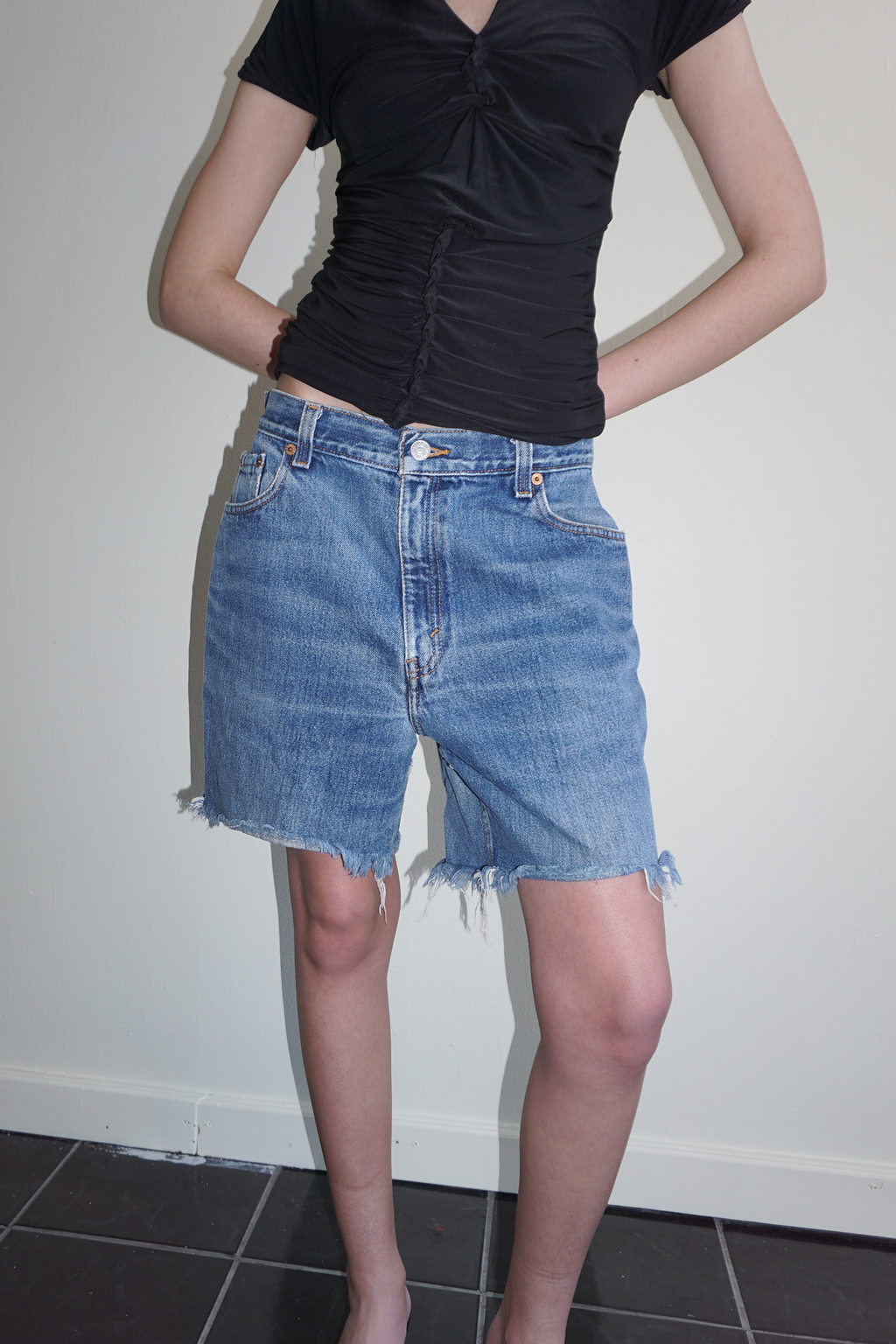 Levi's 550 Cut Off Bermuda Shorts SZ 31