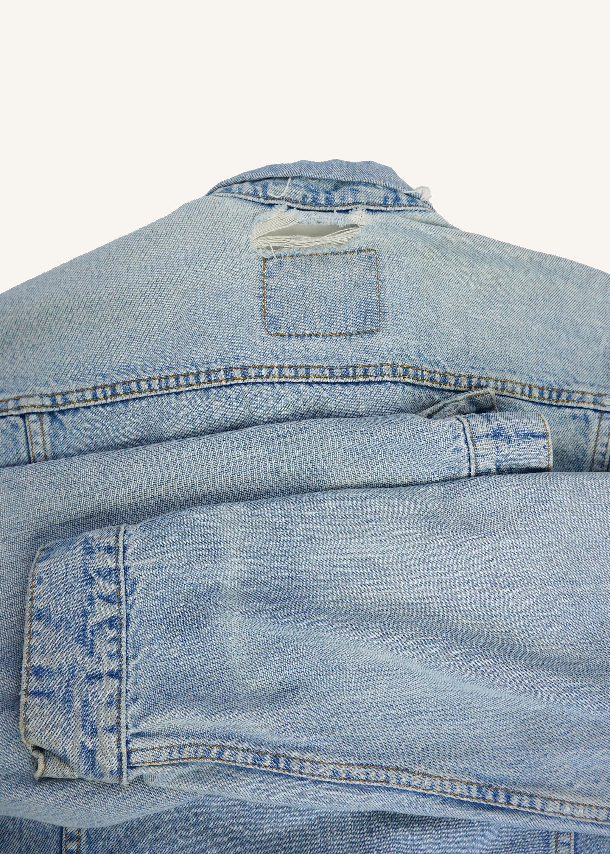 Classic Levi's Light Wash Trucker Jacket SZ Medium