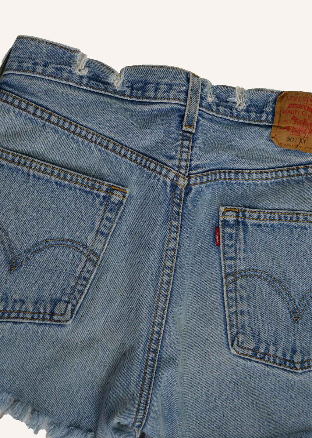 Levi's 501xx Medium Wash Cut Off Shorts SZ 31